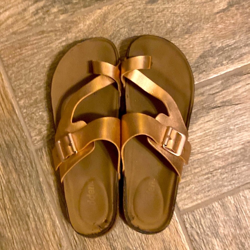 Rose colored Madden sandals
